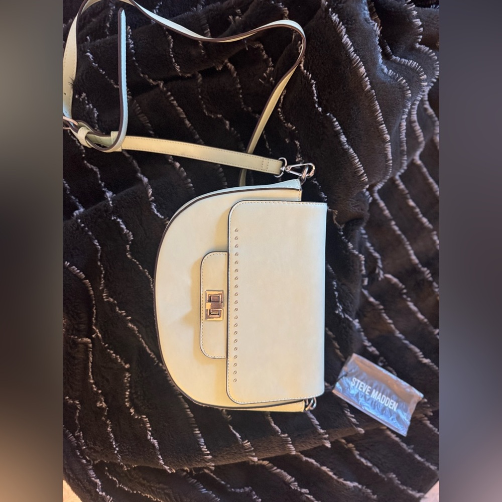 Steve Madden Mint Crossbody with Metallic Turn-Lock